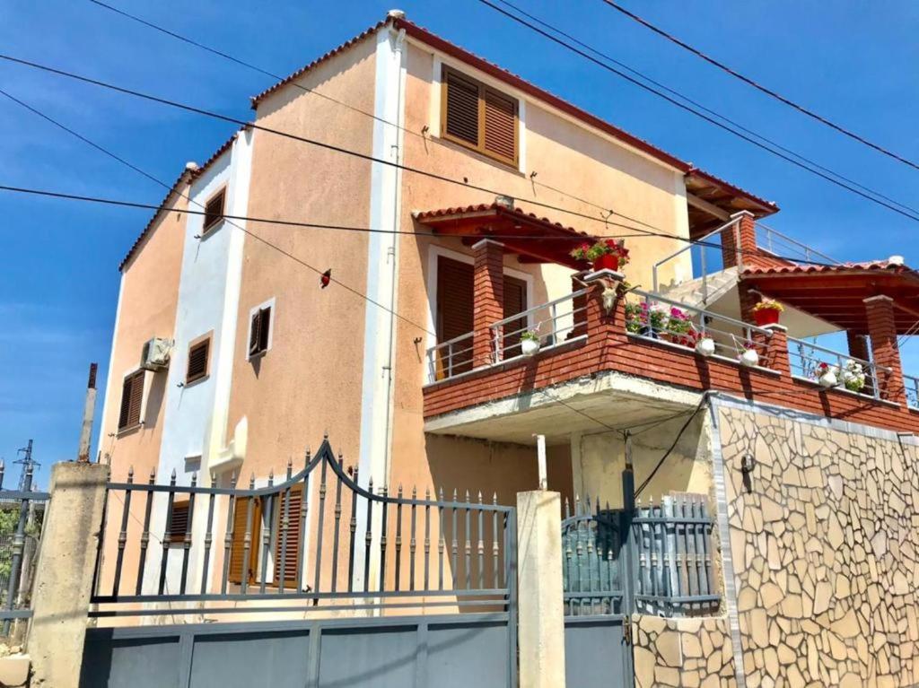 Arlind'S Apartaments Vlorë Eksteriør bilde